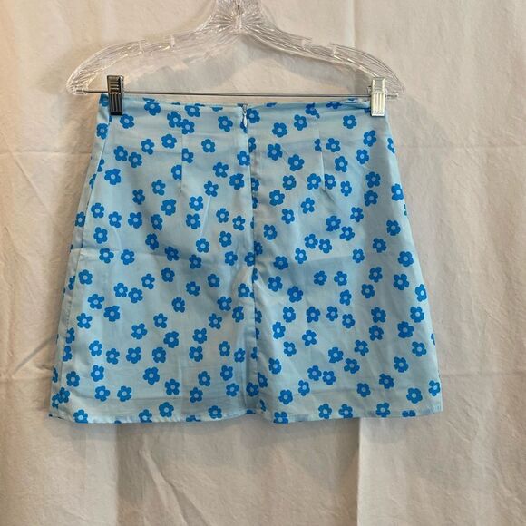 Blue Floral Mini Skirt - Picture 2 of 2